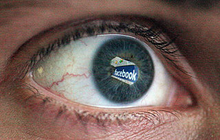 Study on Facebook Shows That Increased Use Perpetuates Relationship Jealousy