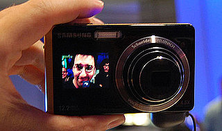 Daily Tech: Samsung's Latest Cam Includes a Front-Facing LCD 