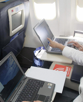 Travelers Would Rather Have WiFi Over Meal Service