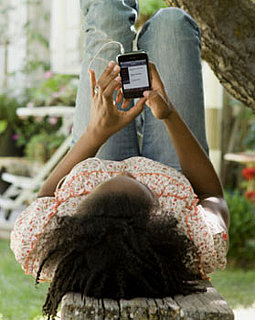 Apple Allows VOIP Via it's 3G Signal, Opening the Door to Use Skype on Your iPhone Even Without a WiFi Signal