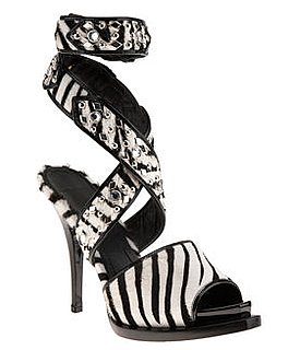 Trend Alert: Ankle-Climbing Platforms