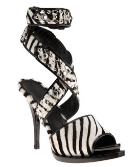 Trend Alert: Ankle-Climbing Platforms