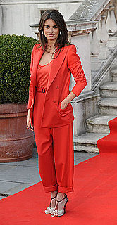 Penelope Cruz Attends London Premiere of Broken Embraces in Red Suit