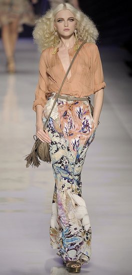 Photos From 2010 Spring Milan Fashion Week 2009-09-29 04:50:22