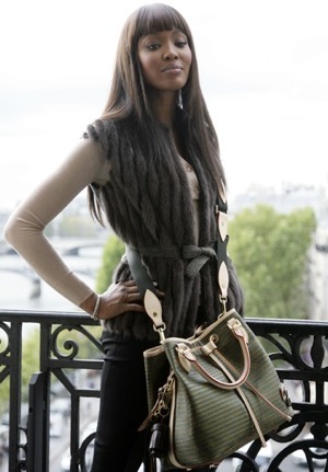 Naomi Campbell Teams Up With Louis Vuitton to Support The White Ribbon Alliance 2009-10-12 03:00:22