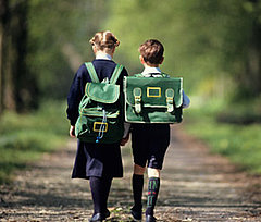 Child Safety Walking to School Child Safety Walking to School