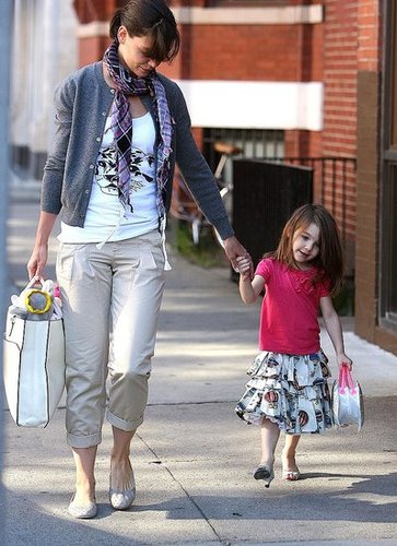 Suri Cruise Wearing Silver High Heels Suri Cruise Wearing Silver High Heels