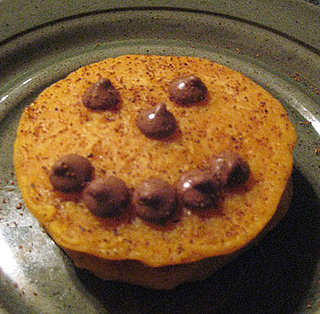 Delilicious: Jack-O'-Lantern Pumpkin Pancakes 
