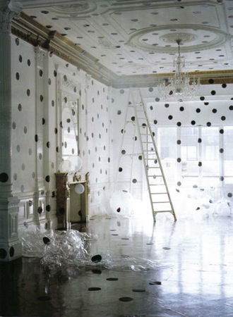 Love It or Hate It? A Polka-Dot Room