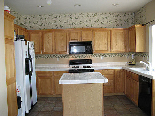 Before and After: So Long, Dated Wallpaper