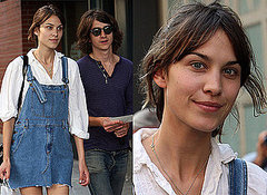 Photos Of Arctic Monkeys' Alex Turner and His Make-Up Free Girlfriend / MTV Presenter Alexa Chung Out In New York City Photos Of Arctic Monkeys' Alex Turner and His Make-Up Free Girlfriend / MTV Presenter Alexa Chung Out In New York City