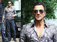 Photos of Peter Andre Who Has Signed a £1.5 Million Cookbook Deal Photos of Peter Andre Who Has Signed a £1.5 Million Cookbook Deal
