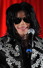Roundup Of The Latest Entertainment News Stories — Michael Jackson’s Doctor to Be Charged With Manslaughter