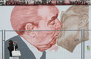 Oh Snap! Berlin Kisses Its Past Goodbye