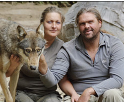 Wolfman Shaun Ellis Teaches Cub to Howl