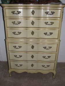 French Provincial Dresser Makeover