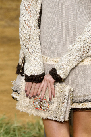 Chanel spring 2010
Chanel spring 2010