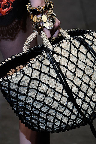 Dolce & Gabbana spring 2010
Dolce & Gabbana spring 2010