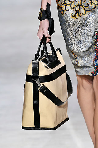 Dries van Noten spring 2010
Dries van Noten spring 2010