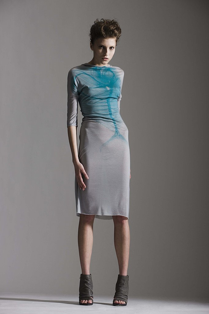 Shelly Steffee Perfects the Art of Multifunctional Fashion for Spring 2010 Shelly Steffee Perfects the Art of Multifunctional Fashion for Spring 2010