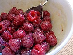 Yummy Link: Baileys Raspberries