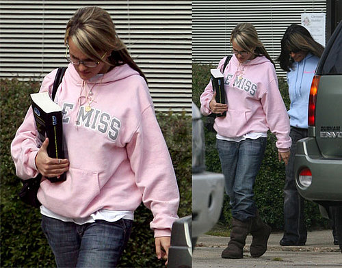 Pregnant Jamie Lynn Spears Finally Comes Out For Fresh Air
