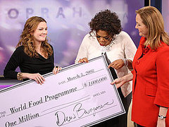 Drew Barrymore Donates $1 Million to Fight Hunger