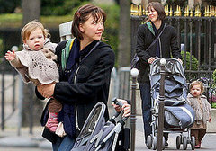 Naomi Foner, Maggie Gyllenhaal, and Ramona Sarsgaard Out in Paris on March 2, 2008 Naomi Foner, Maggie Gyllenhaal, and Ramona Sarsgaard Out in Paris on March 2, 2008