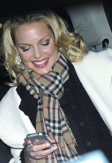 Katherine Heigl: iPhone! Katherine Heigl: iPhone!