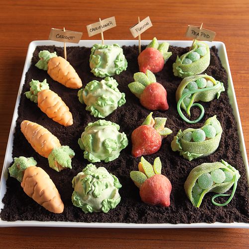 Williams-Sonoma's New Garden Patch Cake Pan