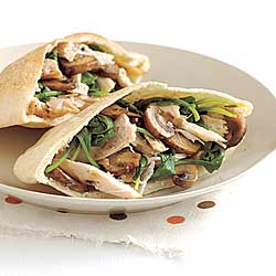 Fast & Easy Dinner: Chicken Pita with Mushrooms and Arugula