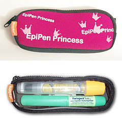 Mommy Alert! EpiPen Carrier Mommy Alert! EpiPen Carrier