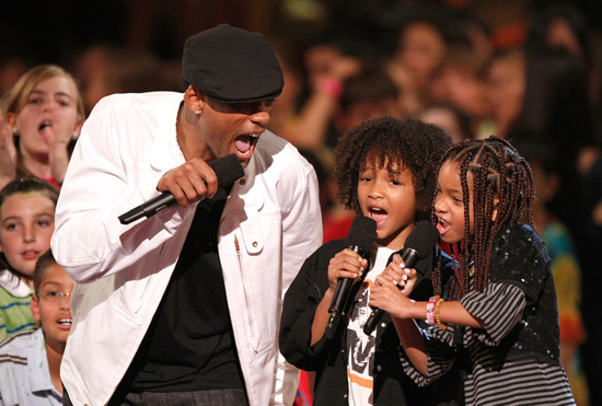 Will Smith hammed it up with son Jaden and daughter Willow at Nickelodeon Kids' Choice Awards. Will Smith hammed it up with son Jaden and daughter Willow at Nickelodeon Kids' Choice Awards.