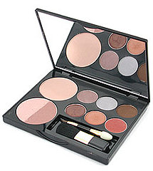 Joan Rivers Does Makeup... And It's Pretty Good! Joan Rivers Does Makeup... And It's Pretty Good!