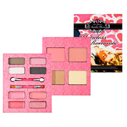 Wednesday Giveaway! Too Faced Hopeless Romantic Quickie Chronicle 
