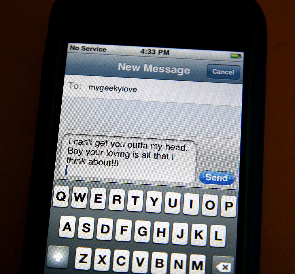 Text messages and relationships Text messages and relationships