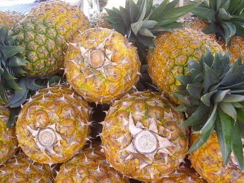 Pineapples Pineapples