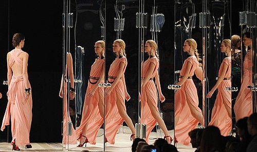 Marc Jacobs Slashes Number Of Invites To His 2009 Fall New York Fall Fashion Week Show