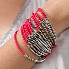 Accessories & Beyond Elastic Bracelets: Love It or Hate It? 