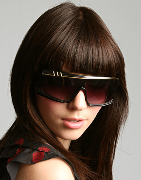 Jeepers Peepers Retro Asymmetric Sunglasses: Love It or Hate It? Jeepers Peepers Retro Asymmetric Sunglasses: Love It or Hate It?