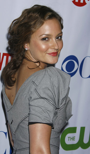 Leighton Meester From Gossip Girl Talks About Her Zac Posen Dress Leighton Meester From Gossip Girl Talks About Her Zac Posen Dress