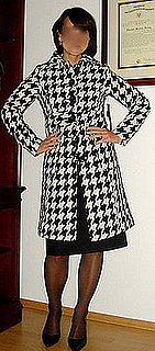 Look of the Day: Hot Houndstooth 