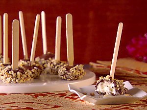 Vanilla Gelato Bites With Chocolate and Hazelnut Vanilla Gelato Bites With Chocolate and Hazelnut