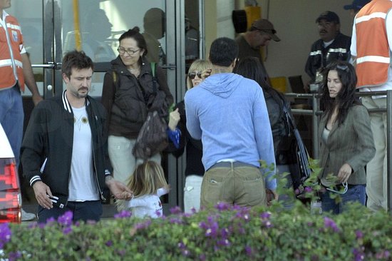 Jennifer Aniston Arrives in Cabo Jennifer Aniston Arrives in Cabo