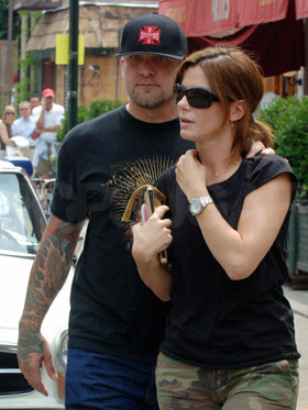 Sugar Bits — Sandra Bullock and Husband Hit by Drunk Driver