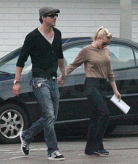 Scarlett Johansson and Ryan Reynolds Are Engaged! 