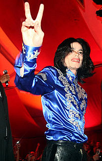 Michael Jackson Releasing Clothing Line