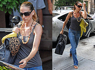 Photos of Sarah Jessica Parker Leaving Her Manhattan Townhouse