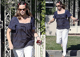 Photos of Pregnant Jennifer Garner Visiting A Friend in LA