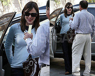 Photos of Jennifer Garner in LA 2008-11-21 05:00:00